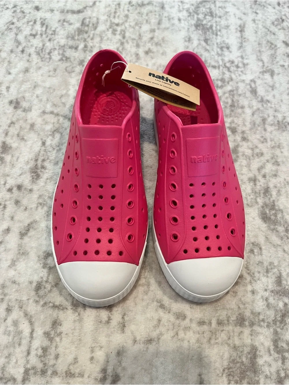 Native Jefferson Slip-On Shoes J2 Hollywood Pink NWT
